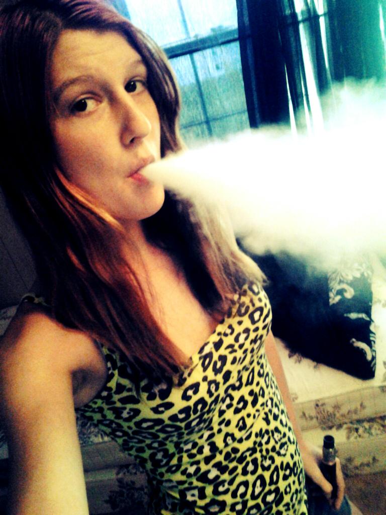 b24b46a51fd2483's tweet photo. ☁☁ all day, everyday ☁☁ #vape #vapelife #chicksthatvape #darkhorse #vapemom #notblowingsmoke #ncvape http://t.co/A7MyRUZV5b