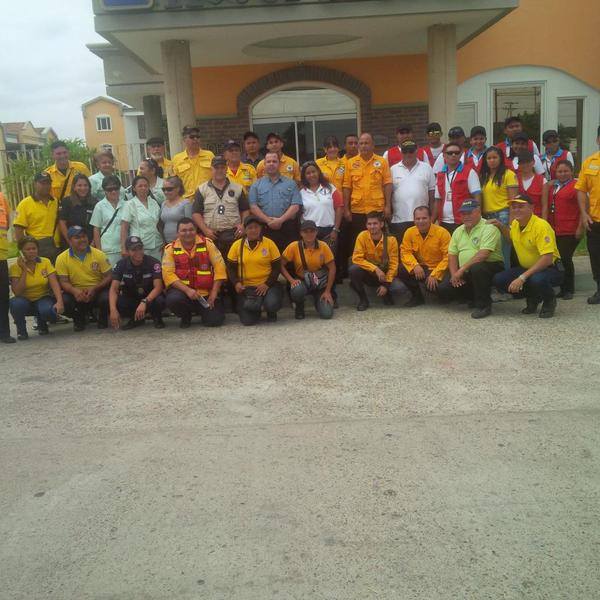 voluntarios miranda tweet media