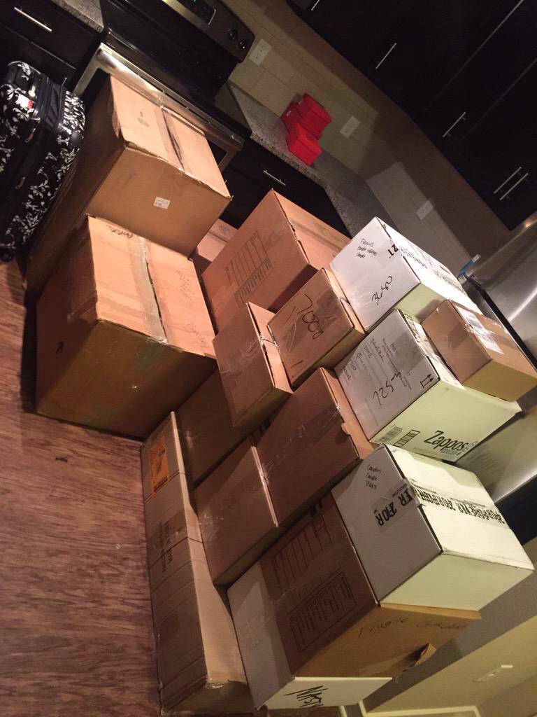 I finally got everything packed to FULLY move in with @iDemiLovatoFake