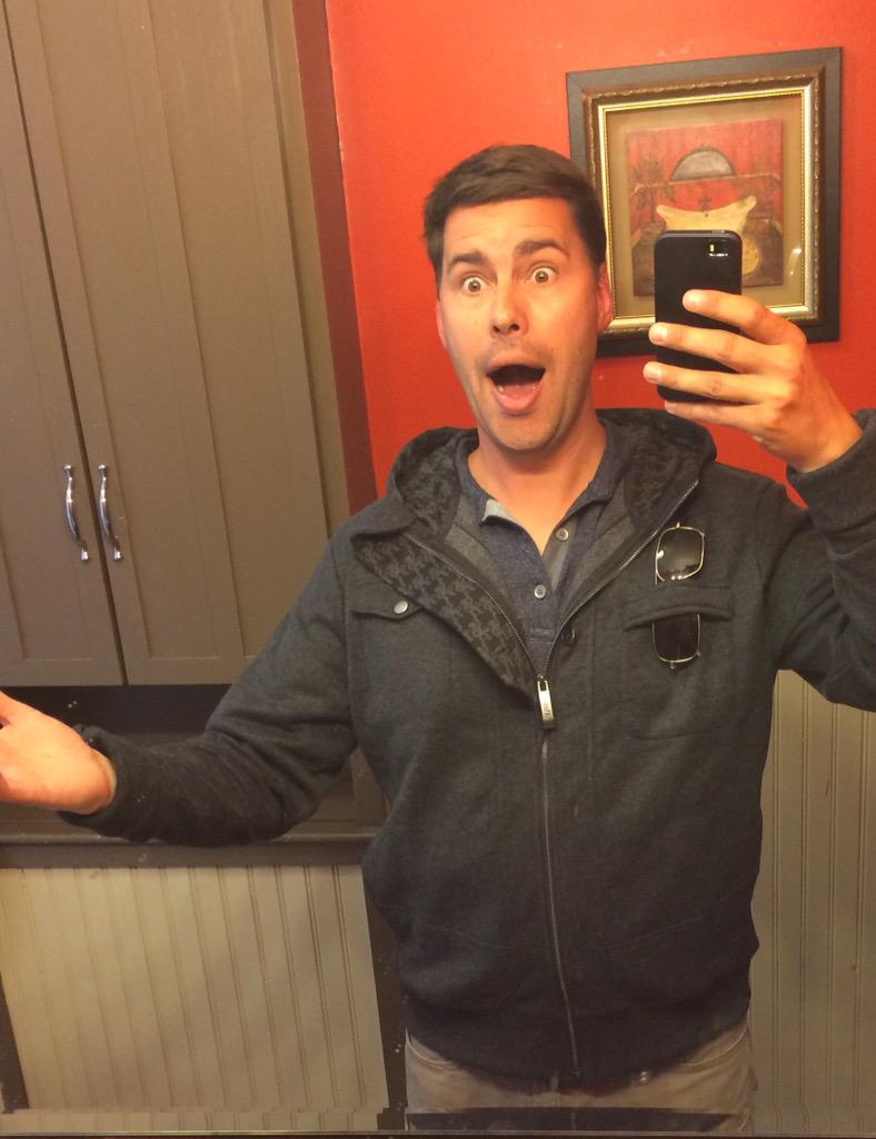 lungboy's tweet image. Yes!!! My @zanelamprey #DrinkingJacket has arrived!! @Pleepleus be praised! Worth the wait, let's drink!