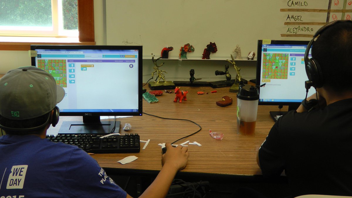 FriendsofYouth's tweet image. Bringing unique #opportunities for a better future for the youth. #Computercoding classes at Amigos de Jovenes School