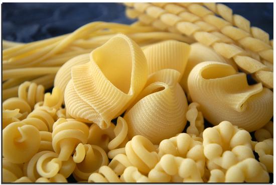 Spaghetti_bEat's tweet photo. La #pasta è il Piatto. Un noto mastro pastaio ci racconta la sua storia: http://t.co/v7DQorRBTd #smm15 #sbEat #cook http://t.co/0PlS5Vwkuz