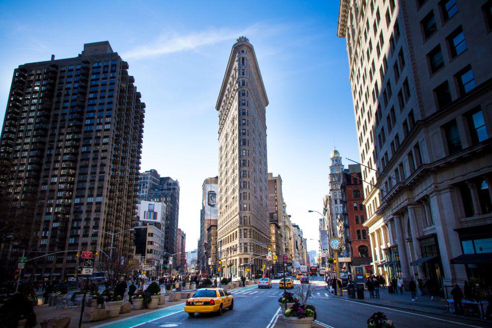 vinialfaSL's tweet photo. Iconos arquitectónicos de Manhattan http://t.co/uJRf5GzBKv #Arte #NYC #Arquitectura #Construcción http://t.co/RiGfFeewre