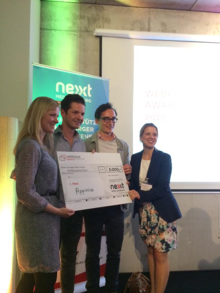 NextMediaHH's tweet photo. Die Webfuture Award-Gewinner 2015 @appinio_DE mit unserem #StartHub #webfuture15 🎉 http://t.co/7QZrmvYdNv