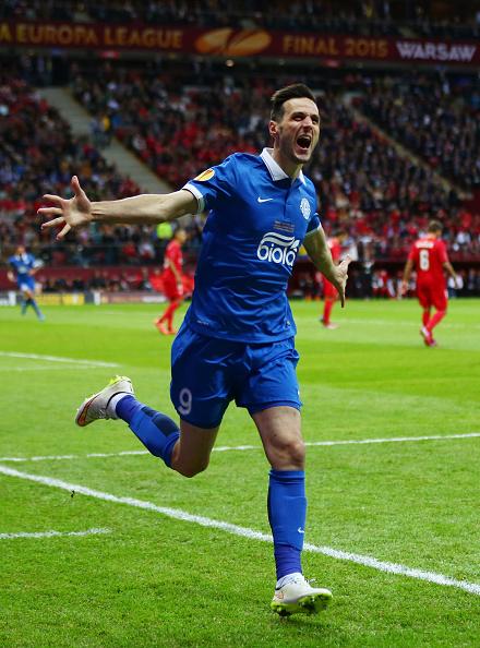 GoalNews's tweet image. Sevilla look dangerous but Dnipro still lead in the #UELfinal...
#BeOneWith_Dnipro #BeOneWith_Sevilla