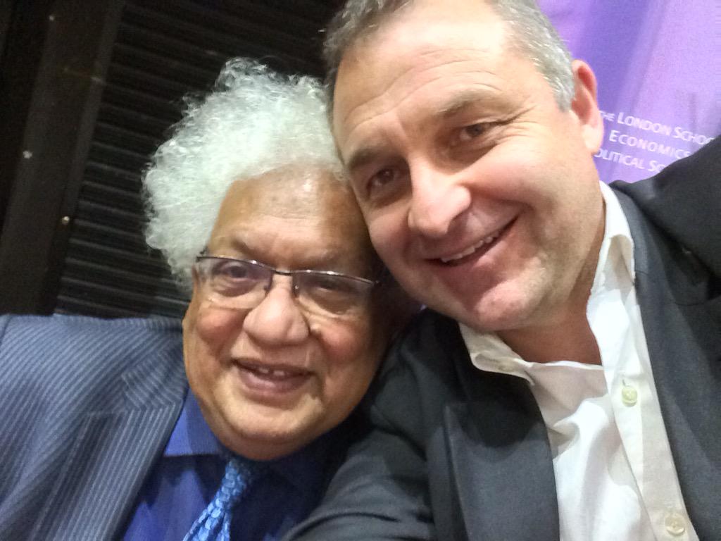 Reconnecting with my Econometrics lecturer at Cambridge 25 years ago... Lord Desai #LSEhubris cc @KingEconomist: http://t.co/hLrREtG0wD