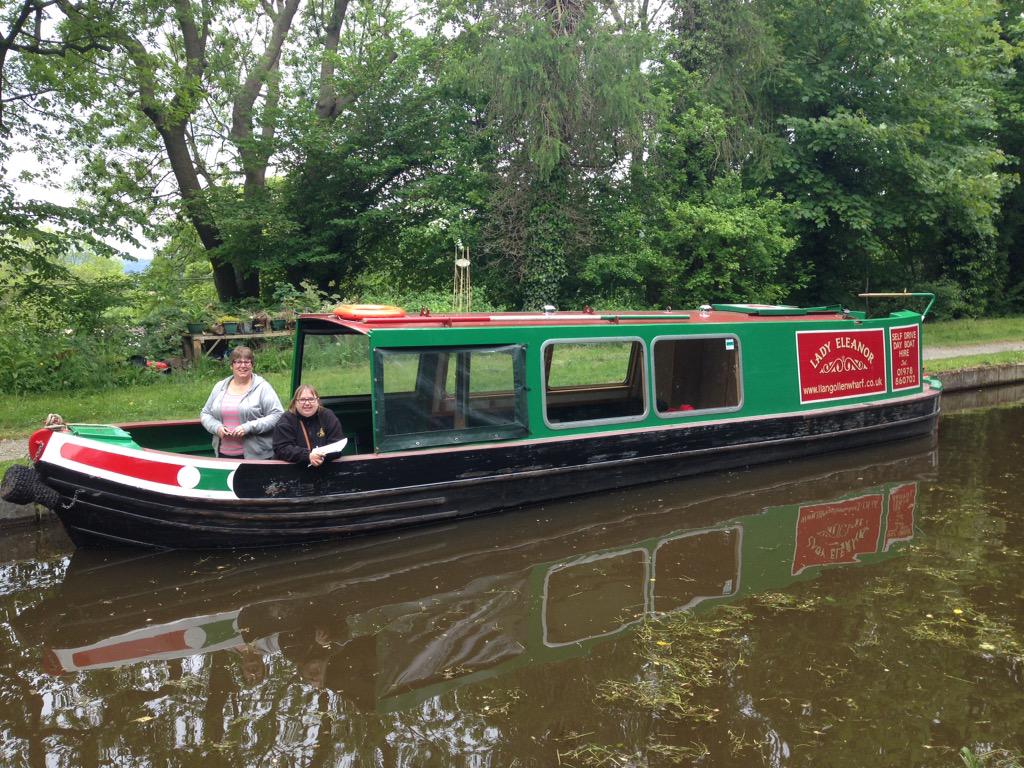 <a href="/LlangollenWharf/">Llangollen Wharf</a>.  Lovely day on a lovely canal.  Excellent little narrow boat hired. Thanks 👍