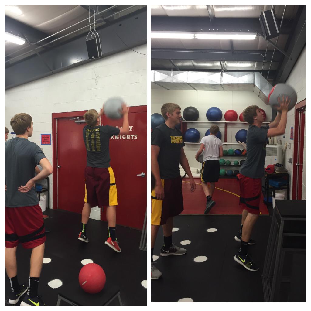 CoachSteinKHS's tweet image. @knight_hoops I think we will be having some #DUNKS this upcoming season!!! #KnightStrength 🏀