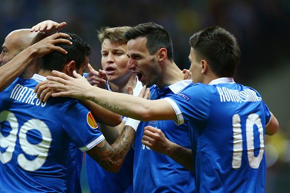 GoalNews's tweet image. HALF-TIME: Dnipro 2-2 Sevilla - who are you backing?
#BeOneWith_Dnipro #FCDnipro
#BeOneWith_Sevilla #vamosmisevilla