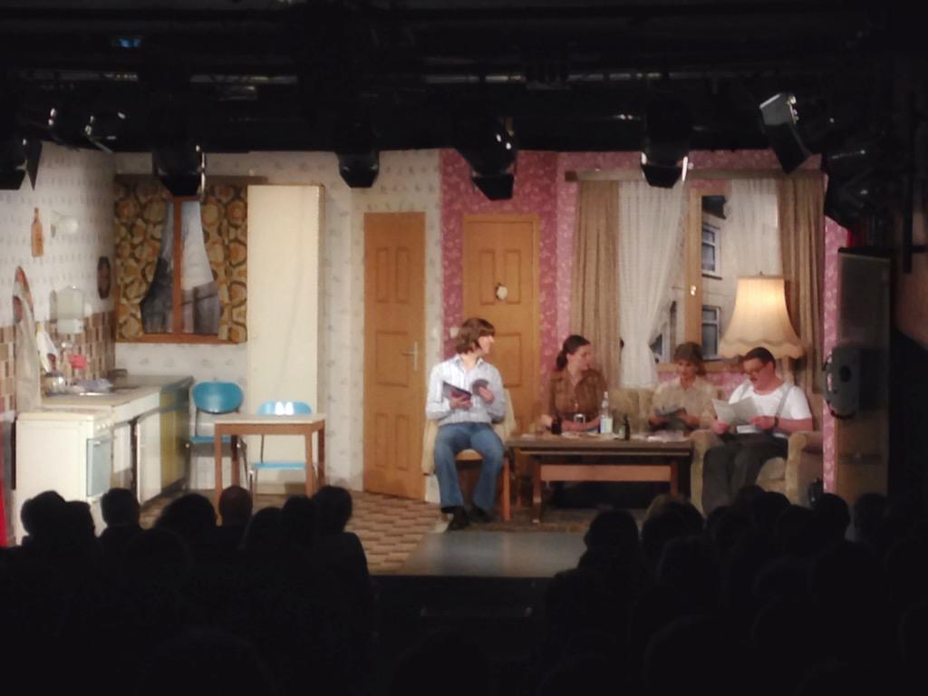 TheaterschiffHL's tweet photo. Die #Generalprobe für #EkelAlfred2 ist in vollem Gange und bietet schonmal einen Vorgeschmack!
#EinHerzundeineSeele http://t.co/tFCnAoQ6fM