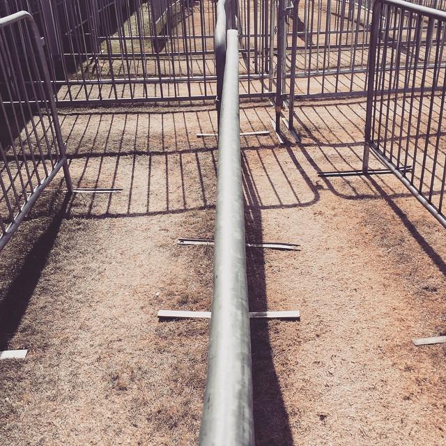 AimHighForLife's tweet image. #1line waits in #line. ift.tt/1FP3rPM