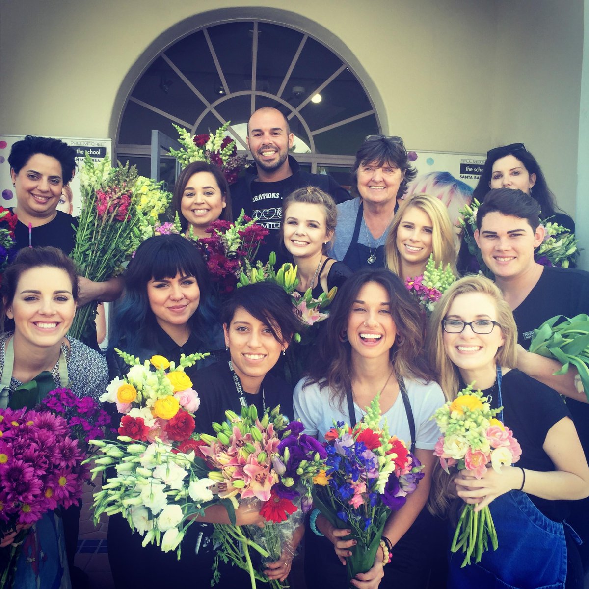 PaulMitchellEdu's tweet photo. Thanks #FlowerEmpower for allowing @PaulMitchellSB to spend a day with your team bringing joy to those in need! #PMTS http://t.co/2iP0y3jZBN