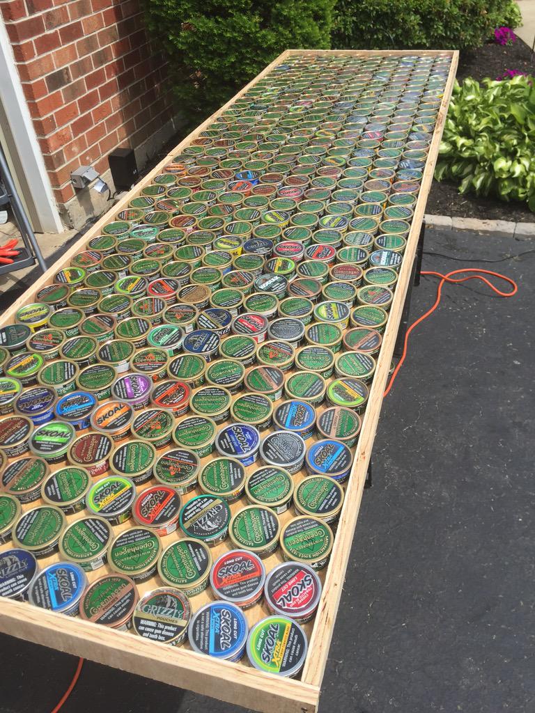 Red_White_nChew's tweet photo. Built this beauty for summer beer pong http://t.co/4J48Vz81fy