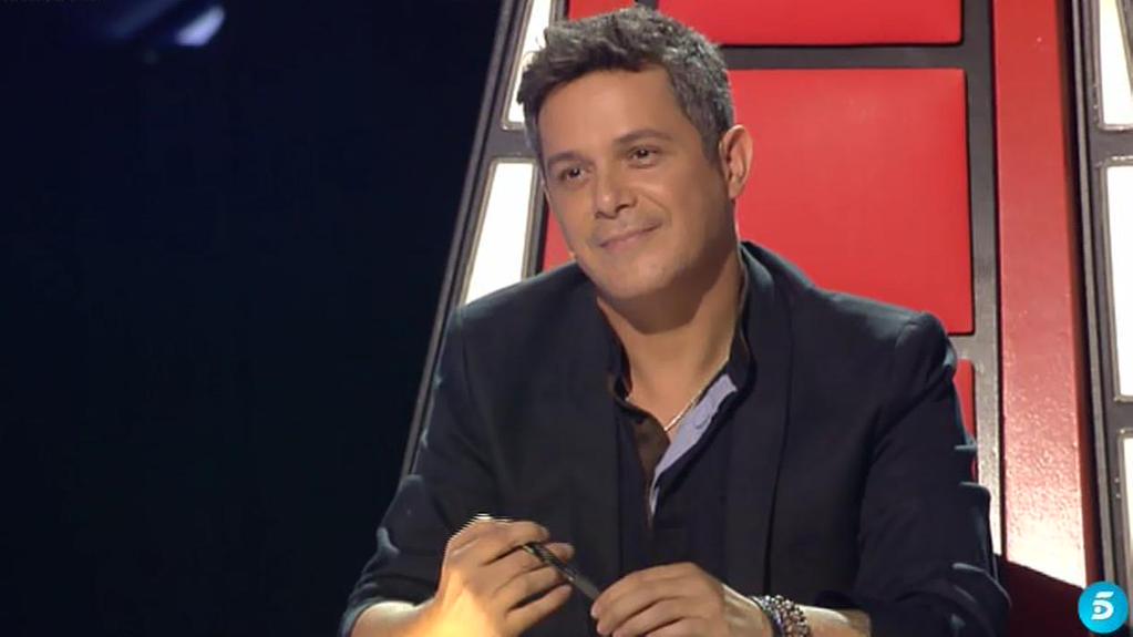 FanClubMASes's tweet photo. No se puede estar más guapo que @AlejandroSanz!!! #EstoEsLaVoz http://t.co/uNgRsjRN8G