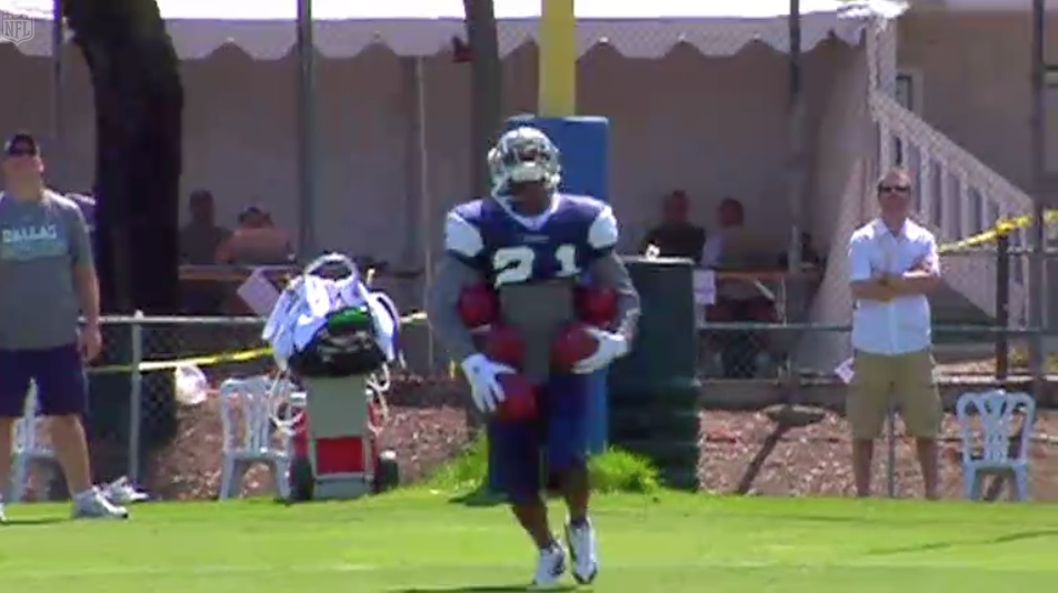 NFL's tweet photo. Rex Ryan. A trade. WILD punt-return skills...

The 14 BEST moments from Hard Knocks: http://t.co/7iCjbpJJMz http://t.co/xBRYQoD0D5