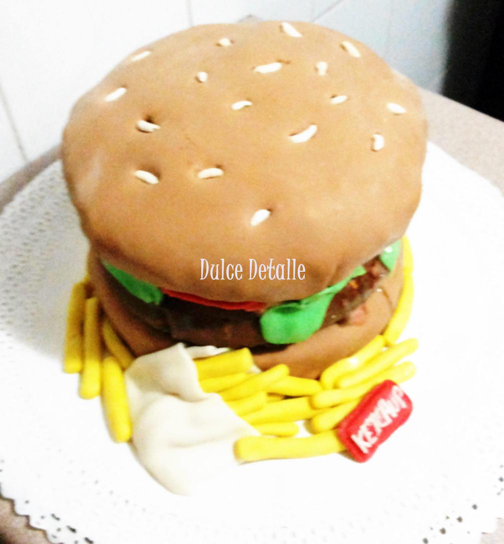 Torta Hamburguesa #DulceDetalle RT! <a href="/DonDatos/">Publicidad Chile</a>