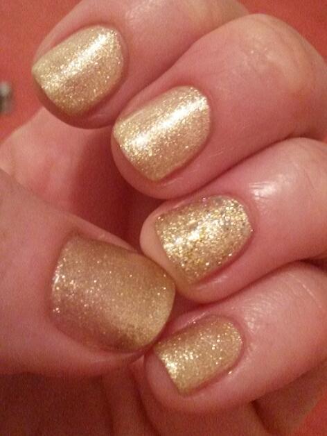 tameroon82's tweet photo. Gold and bling. Didn't think would be so beautiful @biosculpturesa #myclientsnails http://t.co/UV6p9BPOx7
