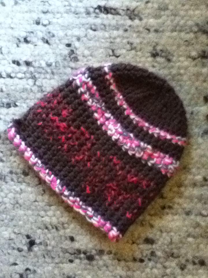 Naam: Muts
Omschrijving: Muts: bruin met roze
Prijs: €10,- (exclusief verzendkosten)
Voorraad: 1