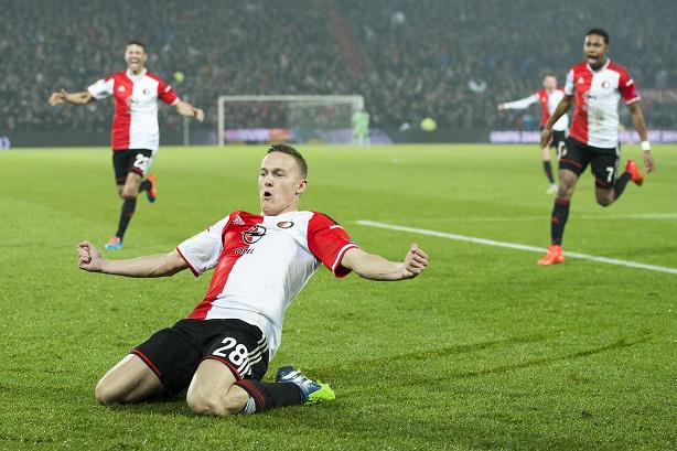 feyenoordpings's tweet image. Winnen van Sevilla, dat is natuurlijk ook niet iedereen gegeven. #dnisev #Feyenoord