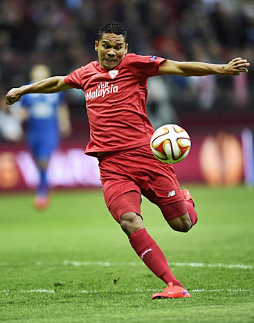 teleaudiencias's tweet photo. #ÚLTIMAHORA: El Sevilla, Campeón de la Europa League tras ganar (3-2) al Dnipro y entra en Champions. ¡Enhorabuena! http://t.co/Vt37DlEyQ5