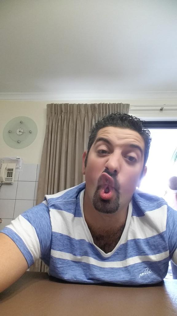 outragius1's tweet photo. Bordem http://t.co/IIDExKCK73
