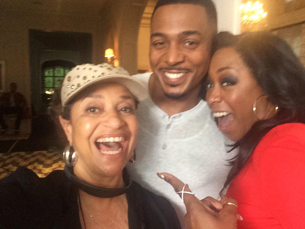Debbie Allen tweet media