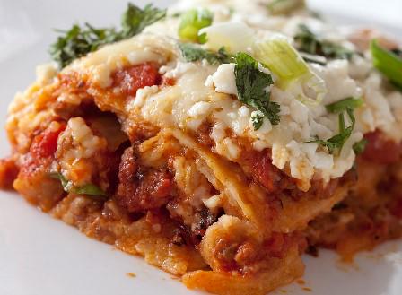 SweetNolaC's tweet photo. Crawfish Lasagna w/ Mardi Gras Corn &amp; Salad. Call for curb side service! 504-309-7109 #Whatsfordinner #nolaeats http://t.co/viuBEQQJGp