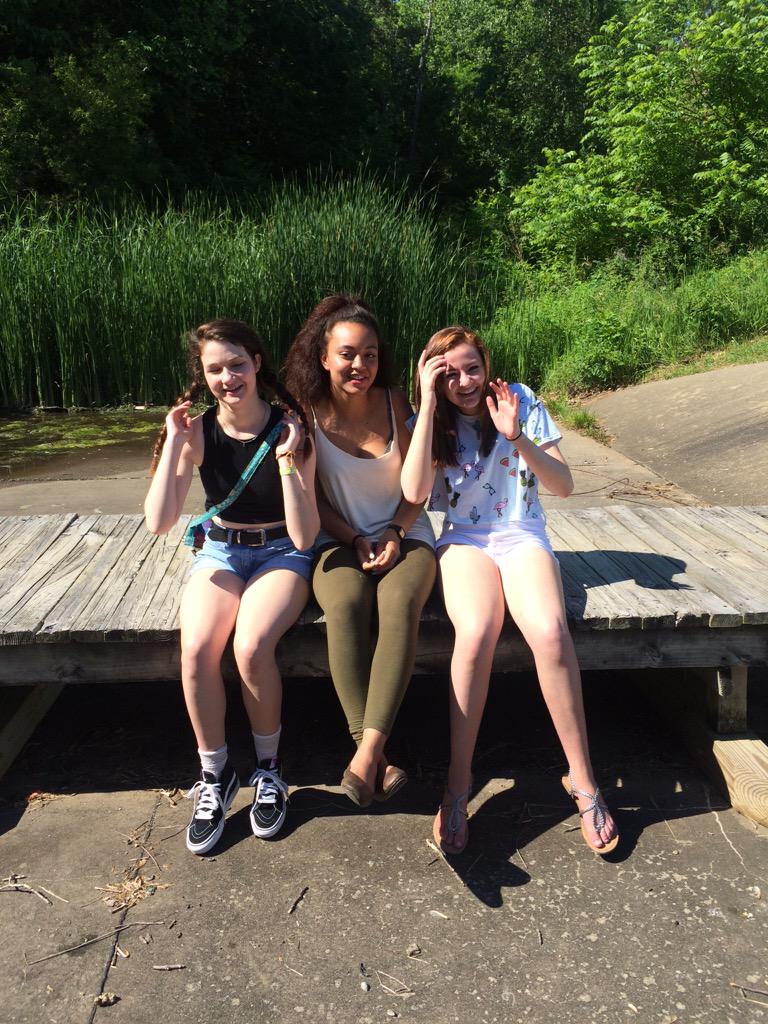 gavery_'s tweet photo. when you see your replacement http://t.co/VoZAyCktuM