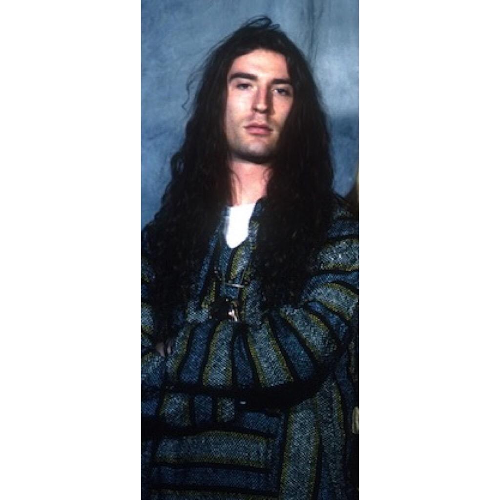 Happy Birthday to Alice In Chains drummer ,Sean Kinney ! 