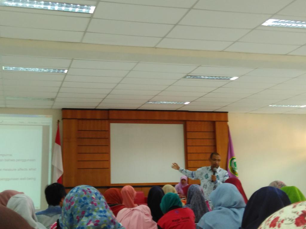 Fishum Today:
Kuliah dosen tamu Ilmu Komunikasi, kuliah umum Psikologi &amp; kontes fotografi mhs <a href="/KominkaJogja/">I.Komunikasi UIN.YK</a>