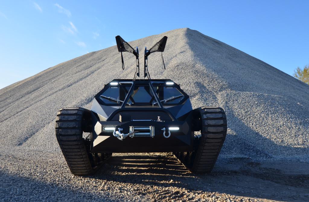 HoweandHoweTech's tweet image. Ripsaw EV2 Extreme Luxury Super Tank Complete. m.youtube.com/watch?v=9WxO6T…