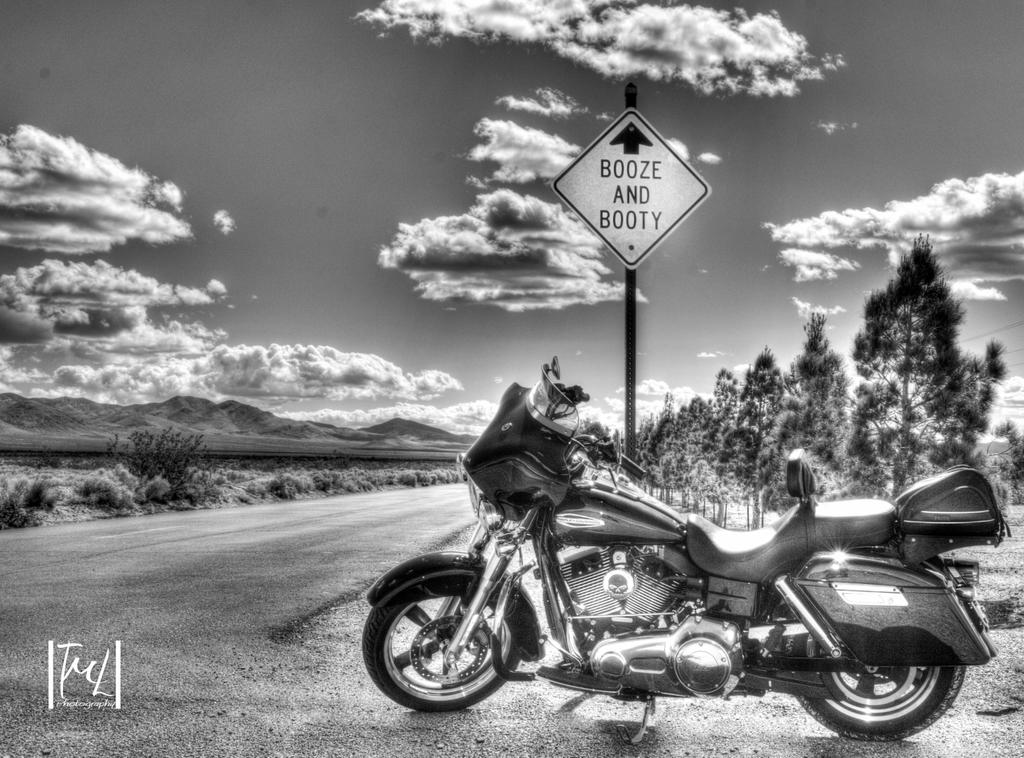 Cool__Like__Dat's tweet photo. A sign in the desert   @BikersReport http://t.co/KFgi09snJ0
