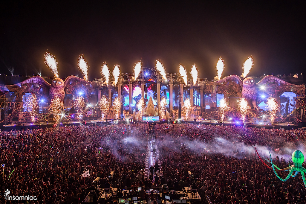 EDC_LasVegas's tweet photo. Looking forward to our return Under the Electric Sky. 🌼 ✨ #WideAwakeWednesday #EDCLV http://t.co/YmeyTg1t1N