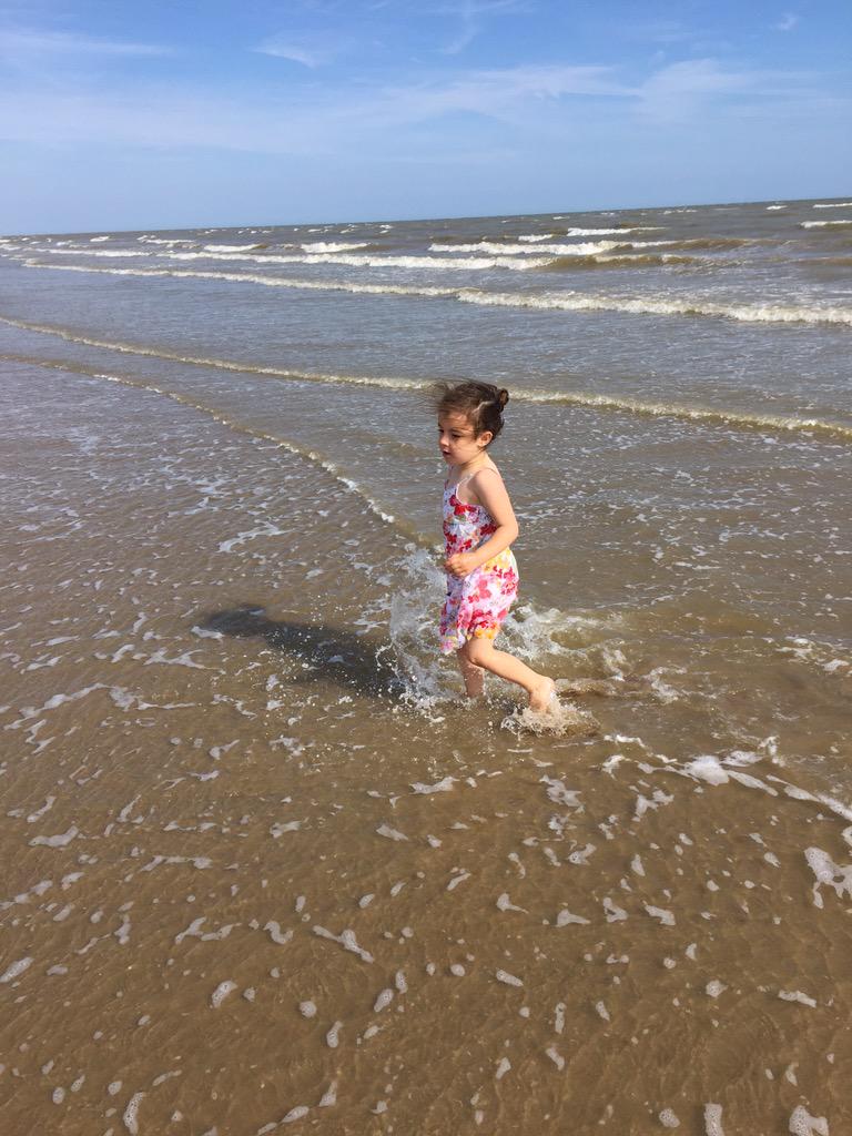 sherrienaylor's tweet photo. @VisitCamber #lovedit#mummydaughtertime http://t.co/fH9gvw7Nfe