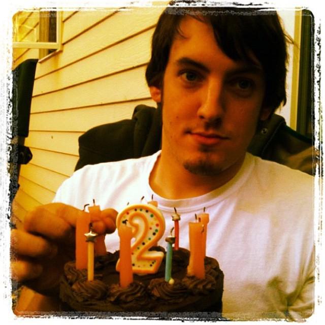 This pretty little thang, our co-founder @adam_d_rowe turned 27 today!