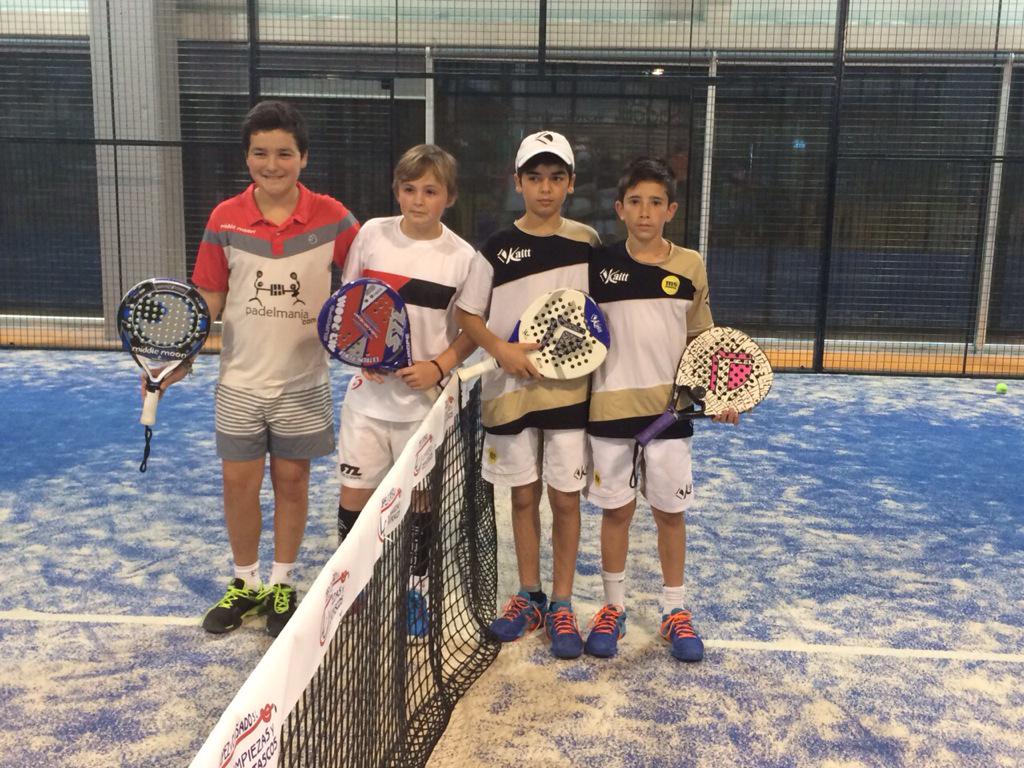 sernote's tweet photo. Caímos en semis tyc 3 Zaragoza 5-7,6-2,7-6 (5),felicitar a Felipe y Juan Carlos @KaittExcellence,en el premium más!! http://t.co/UskrS5IaNe