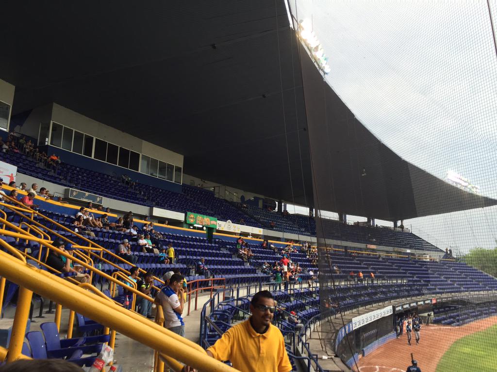 Entraron en el #ColosodelNorte <a href="/AcererosOficial/">Acereros de Monclova</a> #LMB #Beisbol #Acereros #Sultanes #GanandoElAcero #DobleJuego
