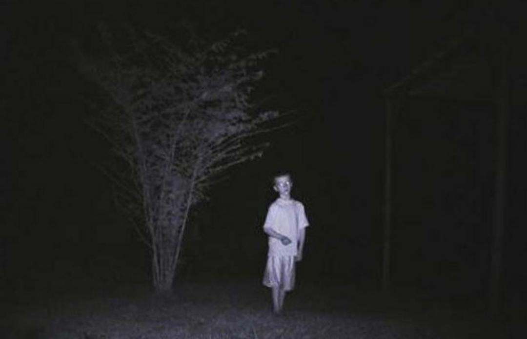 Hankness_'s tweet image. Ciao mamma esco, vado a fare due passi nel bosco.