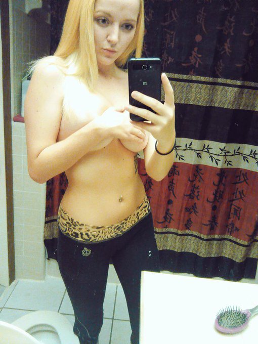 #fuckyeahnudes http://t.co/fDSFXI4Cm8<a href="/tag/fuckyeahnudes"class="tags">#fuckyeahnudes</a>