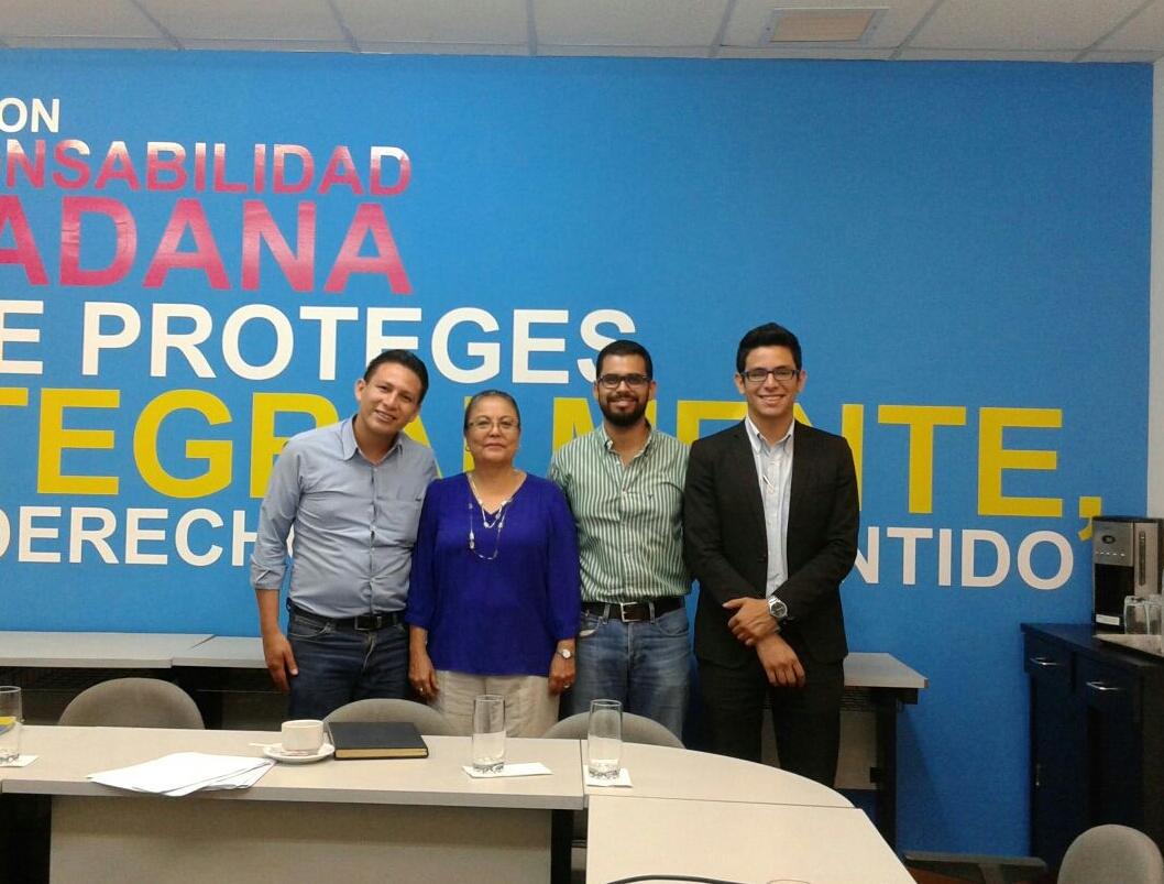 frangaray's tweet photo. Esta tarde sostuvimos una reunión entre @imj_ss y UNICEF para abordar temas de trabajo en conjunto para juventud. http://t.co/I5TiQArTPP