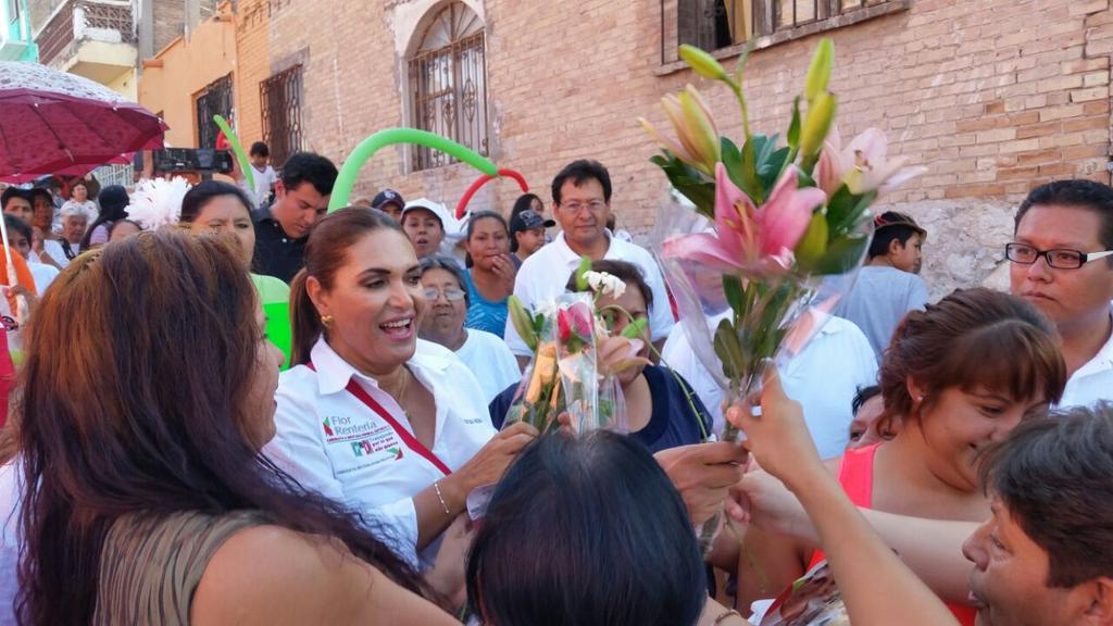 florrent's tweet photo. ¡Vamos a ganar!
¡Cada día son más las personas que se unen a este proyecto!
#YoConFlor
#TrabajandoPorLoQueMasQuieres http://t.co/QCDWb15sCo