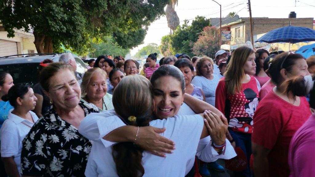 florrent's tweet photo. Con su voto este 7 de Junio llegaremos al congreso a seguir #TrabajandoPorLoQueMasQuieres
#YoConFlor
#VotaPRI http://t.co/X0fp6omUvD