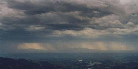 sciam's tweet image. Why record-breaking rainfall is happening now across the U.S.: ow.ly/Nwtft #science #meteorology