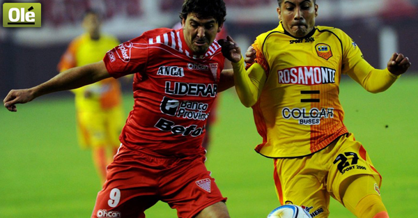 DiarioOle's tweet photo. En la cancha de Lanús, Los Andes venció a Crucero del Norte por 2-0. Mirá ▶ http://t.co/JnjypRMYZB http://t.co/eFBY7ExBLH