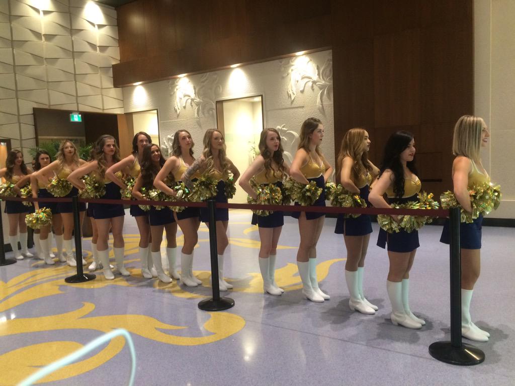 Casinosofwpg's tweet photo. The 2015 @BlueBomberCheer team is here at #ClubRegent ready to perform! #bbcdt #trueblue2015 http://t.co/WZeH1iN119