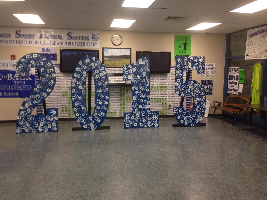 tim_schlosser's tweet photo. Graduation is near, #'s are down, SR walk in the morning!!!#1FS #Classof2015 http://t.co/54OFxKaGA4