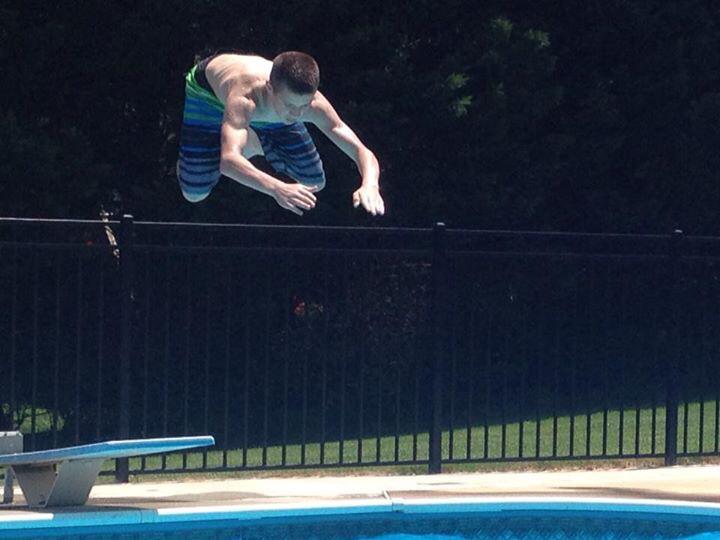 Thejacobqueen's tweet photo. Happy Birthday man! #whitehops @braden_w_reeves http://t.co/F5iakU9ooH
