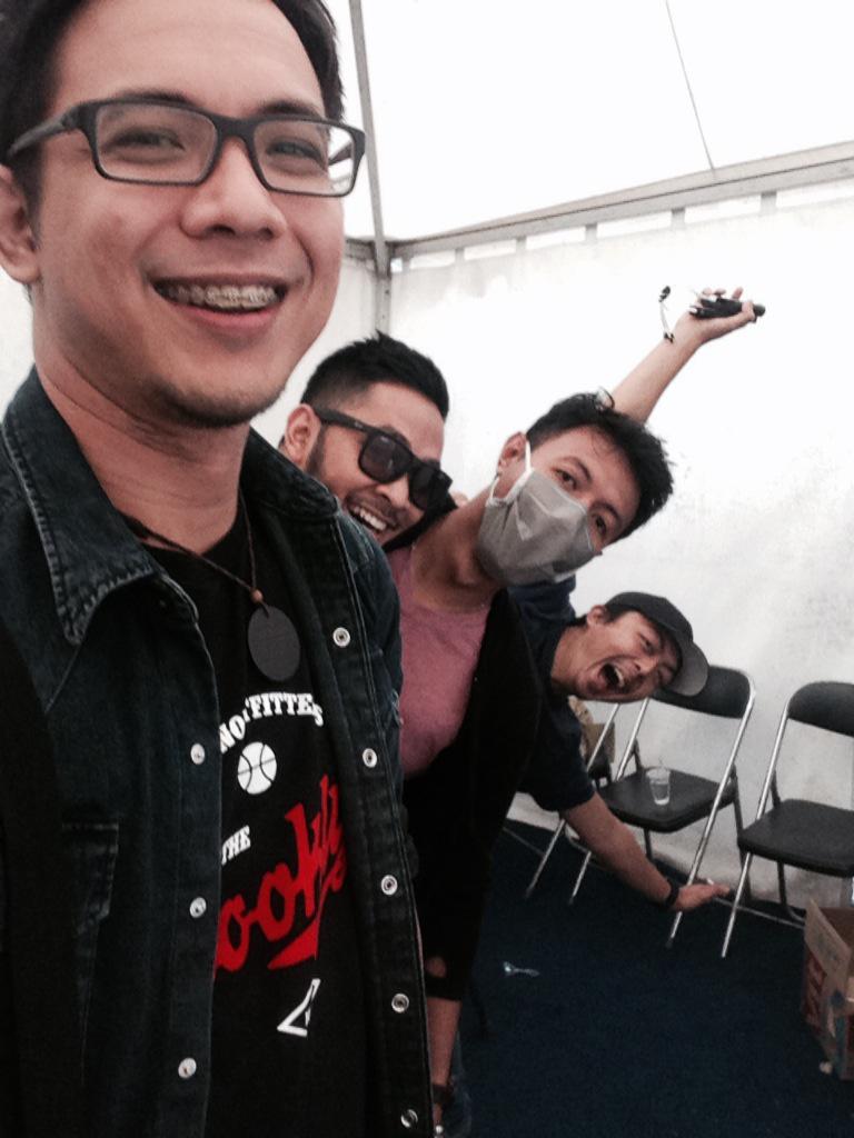 DorfelDave's tweet photo. Preparing for inbox sctv @hrcn_outfitters @Dave_Licious @MusicaStudios http://t.co/3m89dsMOg6