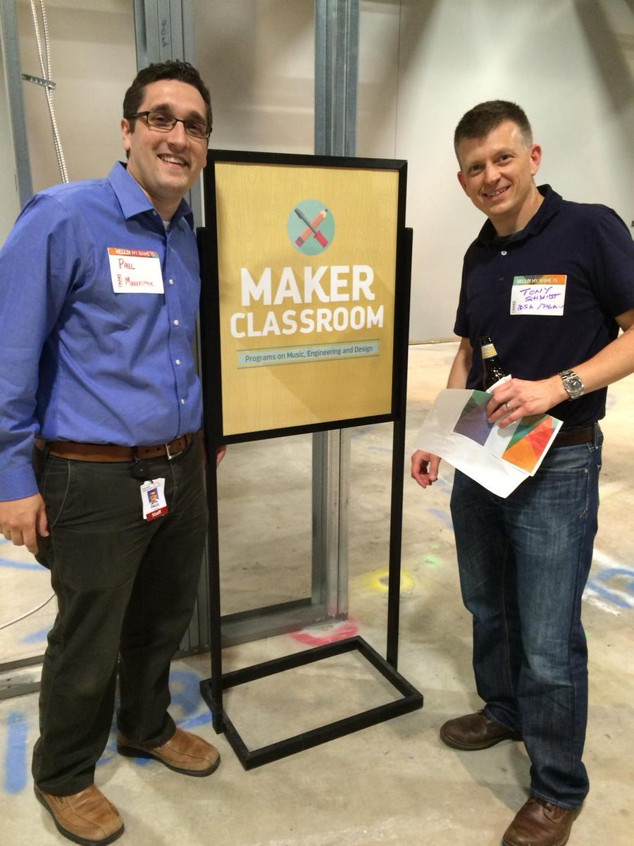 tonywschmidt's tweet photo. Great time tonight at preview of new Maker space! #saintlouissciencecenter, #st.louis http://t.co/BrbIijqXIK