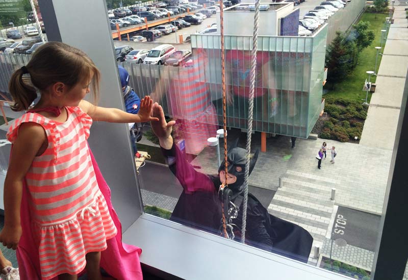 fox12oregon's tweet photo. Spider-Man, Batman, Darth Vader among window washers at Randall Children's Hospital. http://t.co/GoKmxZNFVB http://t.co/Sx8eRffvoO